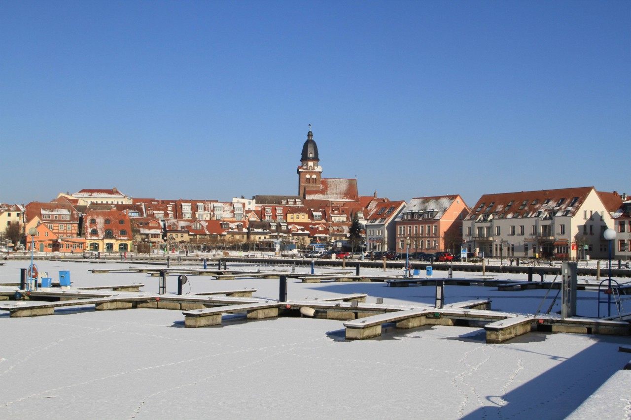 Die Stadt Mürnitz im Landkreis Mecklenburgische Seeplatte.