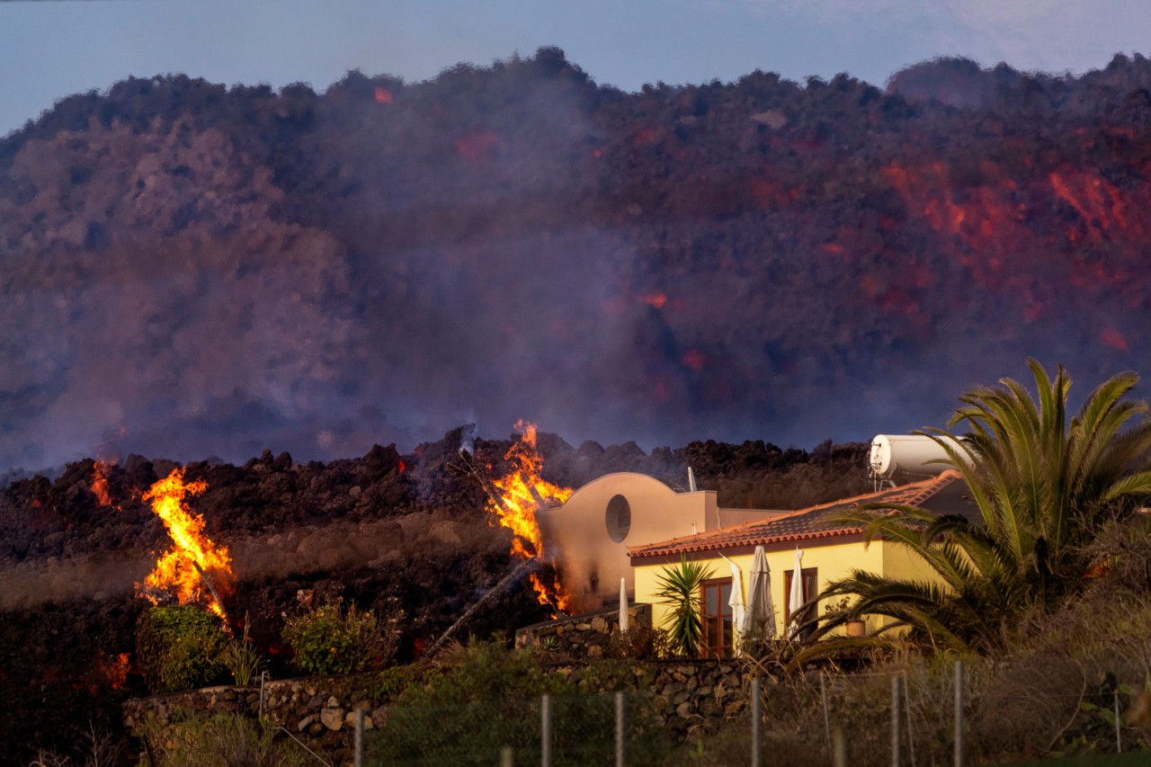 Der Vulkanausbruch auf La Palma hat vielen Familien im Westen der Insel Haus, Hof und ihre Existenzgrundlage genommen. 