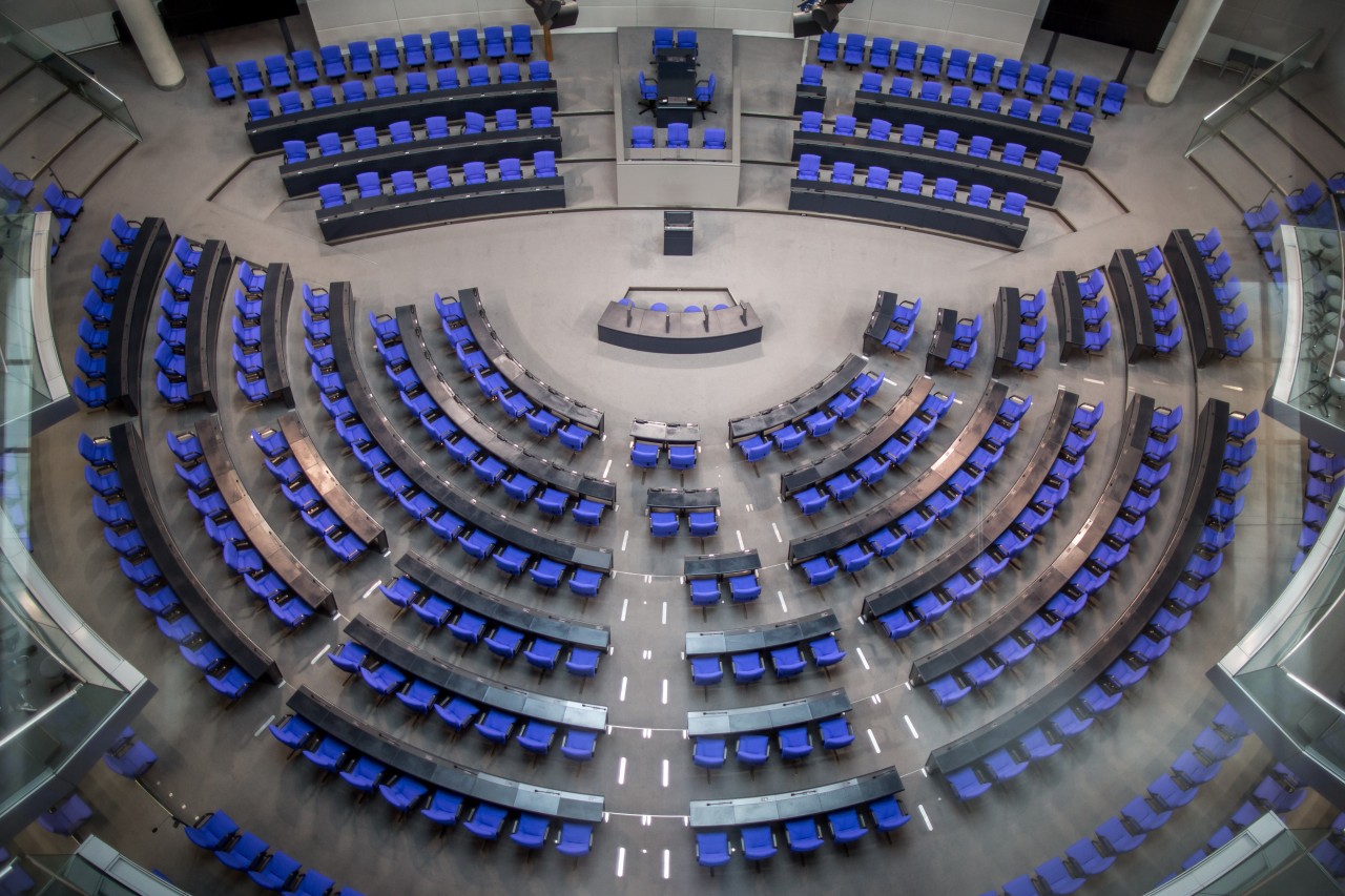 Der Bundestag: Werden hier eines Tages Hilfen für Nordsee und Ostsee beschlossen?