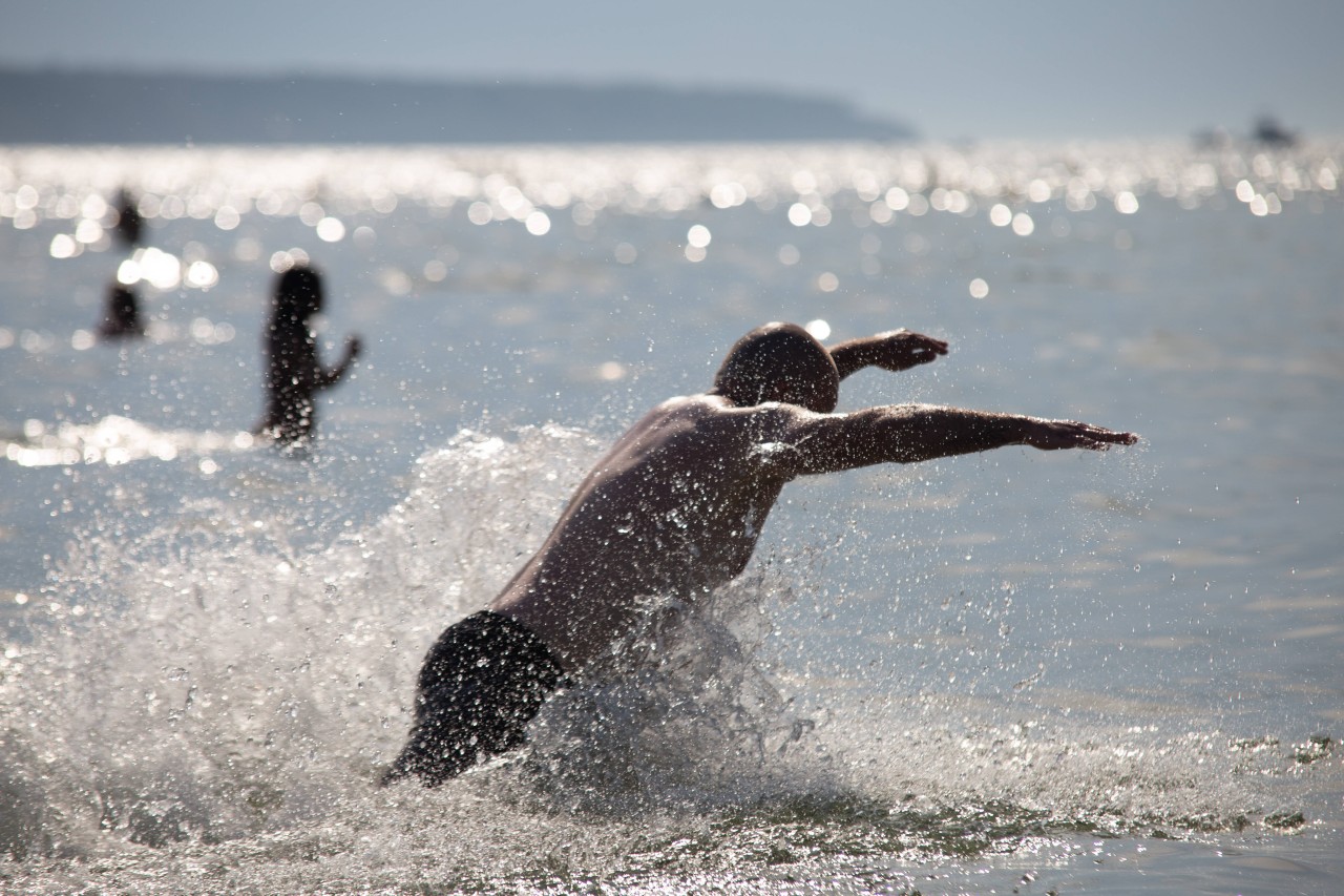 Ein Mann wird nach einem Bad in der Ostsee vermisst (Symbolbild). 