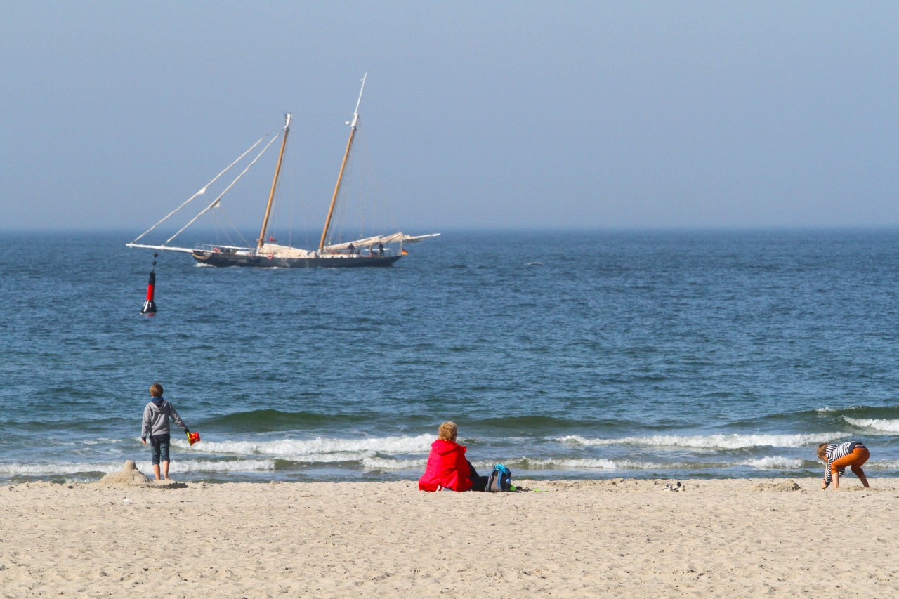 Das schöne Wetter am Ostsee-Strand genießen – dieses Privileg bleibt momentan nur wenigen Menschen vorbehalten. 