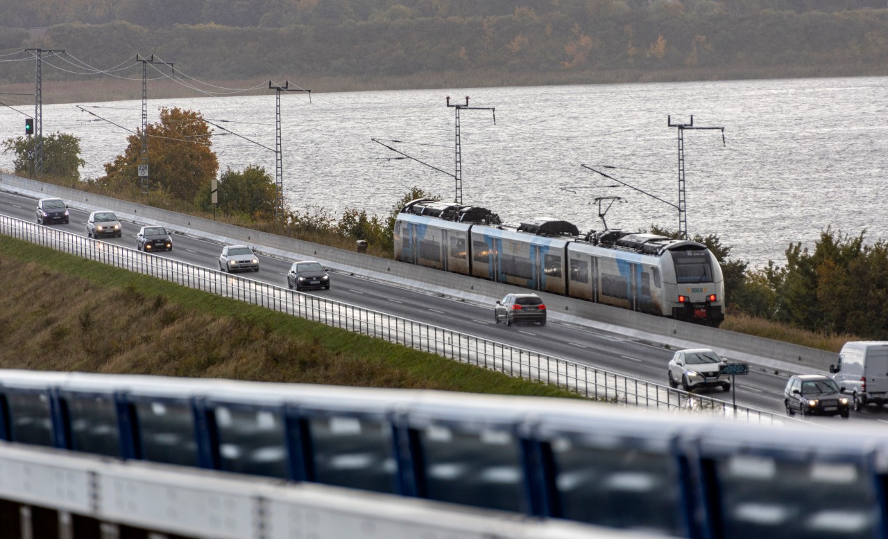 Züge nach Rügen fallen bald für eine Woche lang aus. 