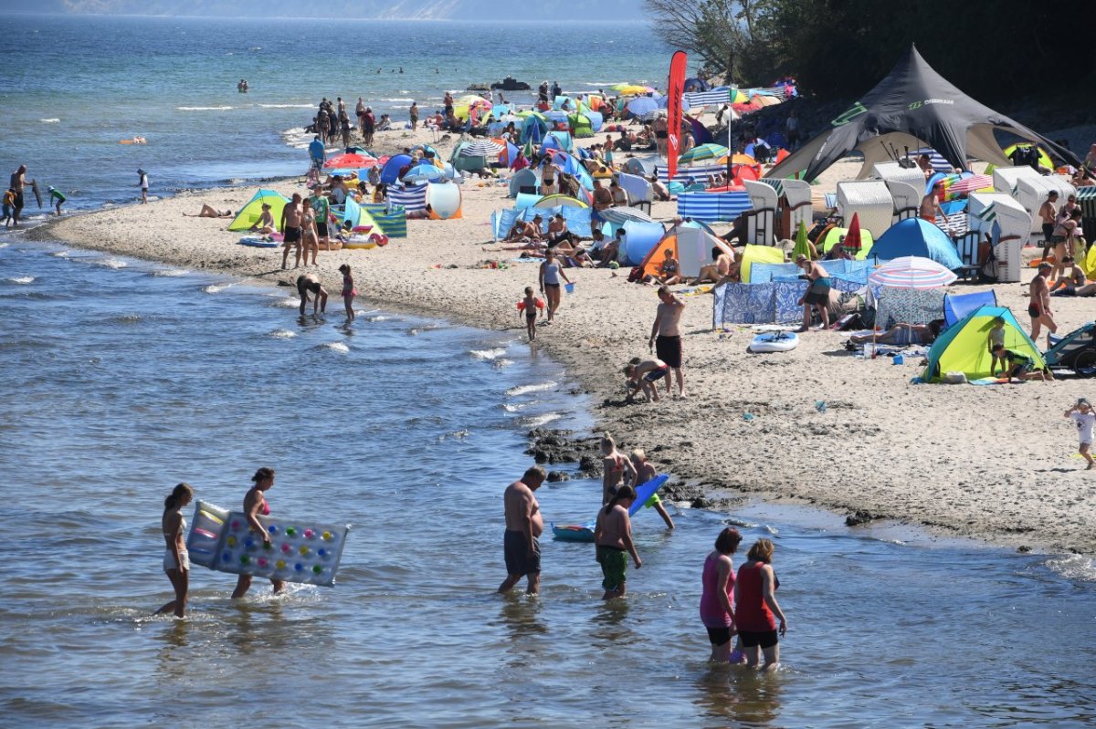 Rügen Ostsee Göhren Mecklenburg-Vorpommern Usedom Weltrekord Guinness Wassertreten Rekord