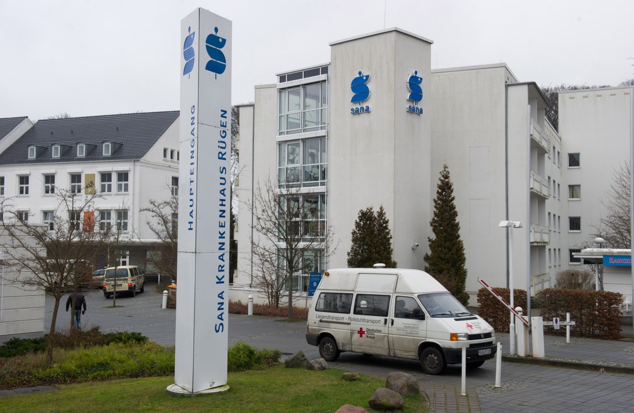 Das Sana Krankenhaus in Bergen auf Rügen hat einen drastischen Schritt verkündet.
