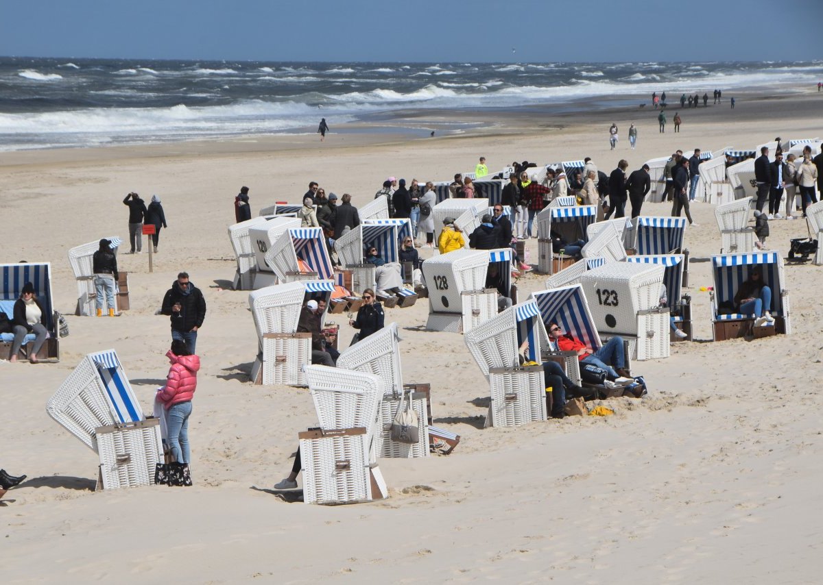 Sylt Urlauber Corona.jpg