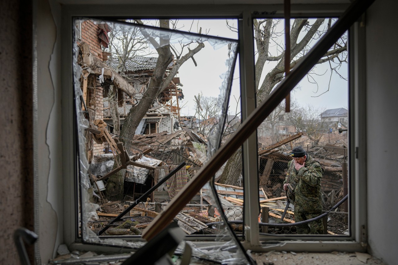 Putin zerstört nicht nur Gebäude in der Ukraine, sondern auch Familien auf der ganzen Welt.   