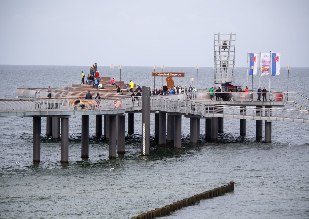 Usedom Koserow Seebrücke Heringsdorf Strandkorb Ostsee