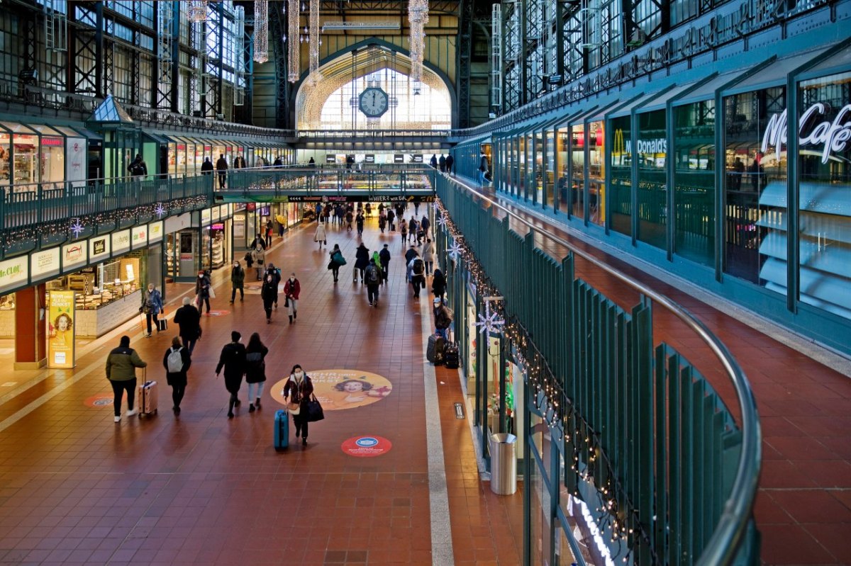 Hamburg Hauptbahnhof.jpg