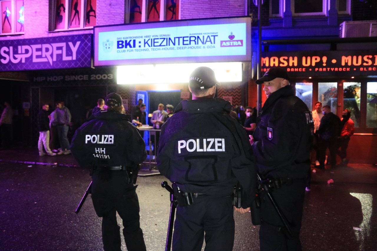 Bremen: Wird die Polizei am Karfreitag eingreifen müssen? (Symbolbild)