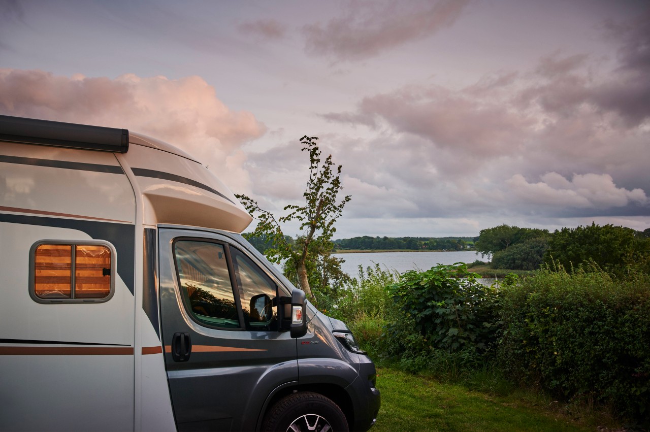 Ein eigenes Wohnmobil für Camping-Urlaube ist eine teure Anschaffung. Ist sie sinnvoll?