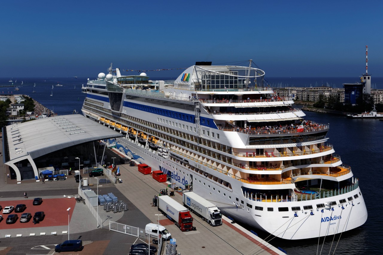 Die „Aida Diva“ in Rostock.