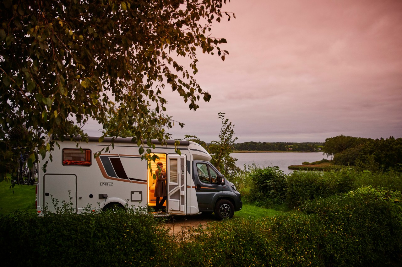 Millionen Deutschen machen Camping-Urlaub, viele von ihnen mit dem Wohnmobil