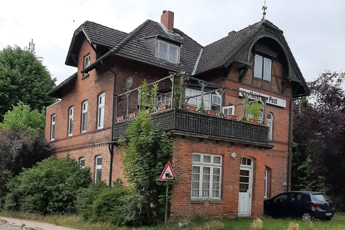 Imposante Kulisse für „Nord bei Nordwest“: Das „Hotel zur Post“. Imposante Kulisse für „Nord bei Nordwest“: Das „Hotel zur Post“.