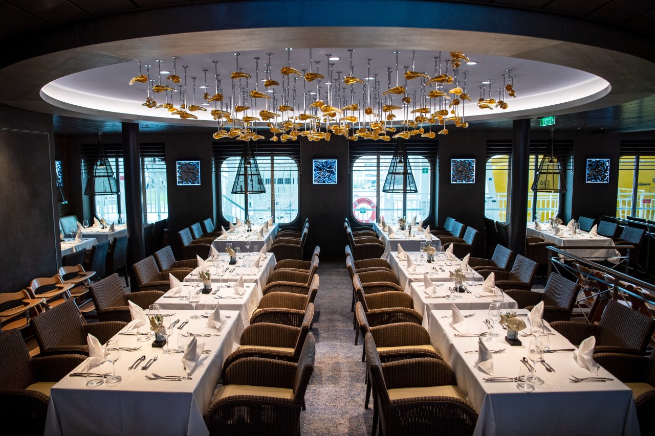 Das Ocean´s Restaurant im Kreuzfahrtschiff „Aida Cosma“.