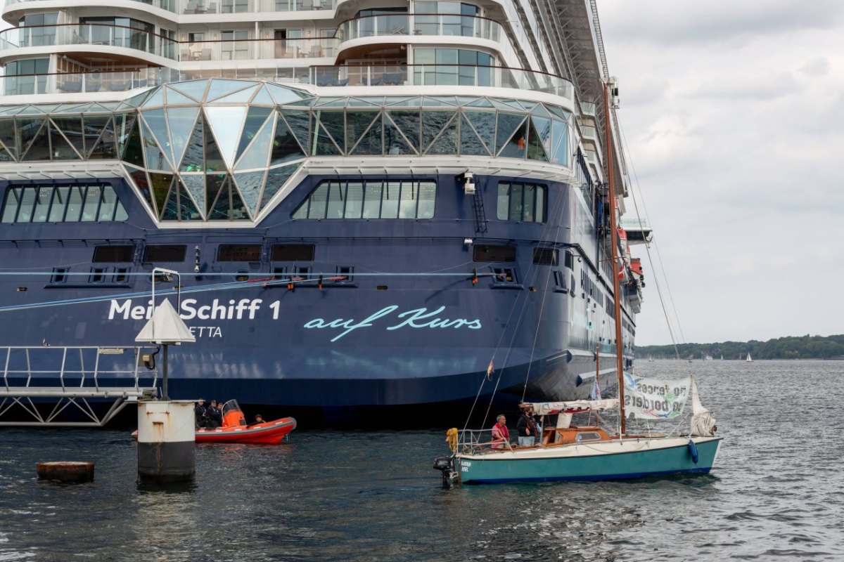 Mein Schiff.jpg