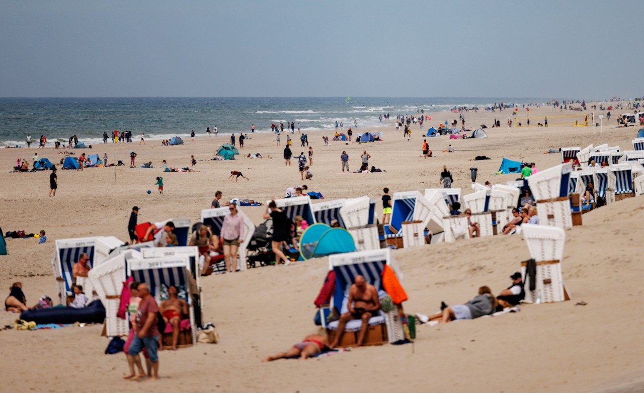 Immer häufiger kommt es an den Stränden von Sylt zu Ordnungswidrigkeiten. 