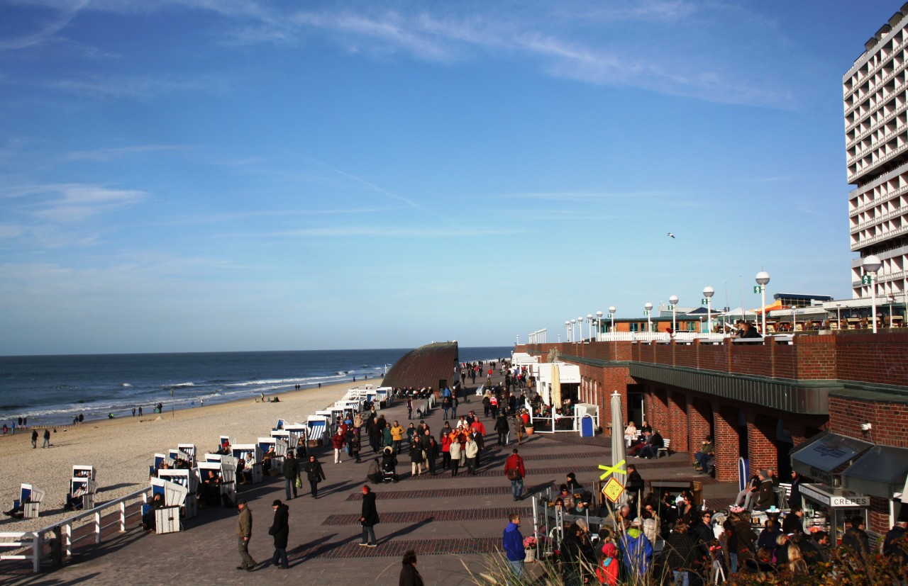 Der Blick auf die Promenade von Westerland auf Sylt heute. Der Blick auf die Promenade von Westerland auf Sylt heute.