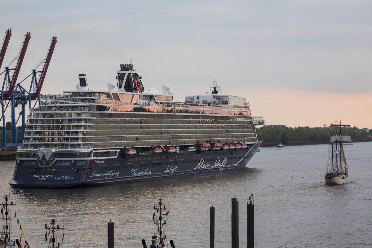 Mein Schiff 1