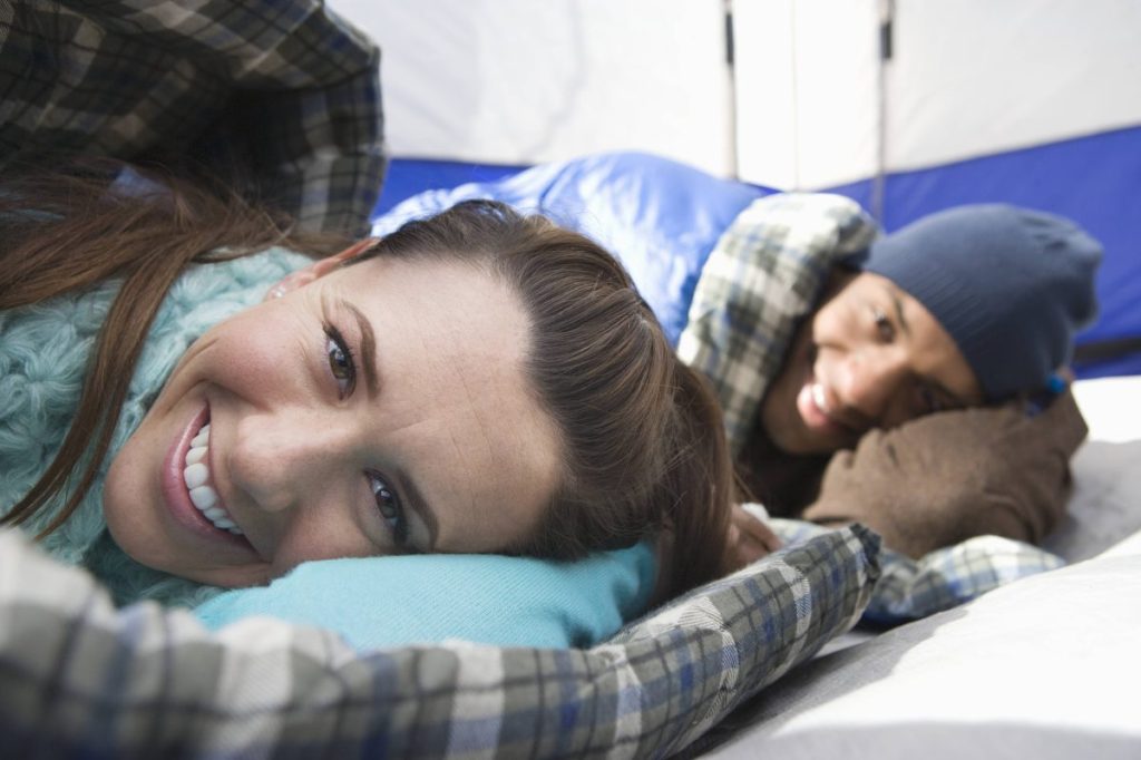 Camping: Augen auf beim Schlafsack-Kauf!
