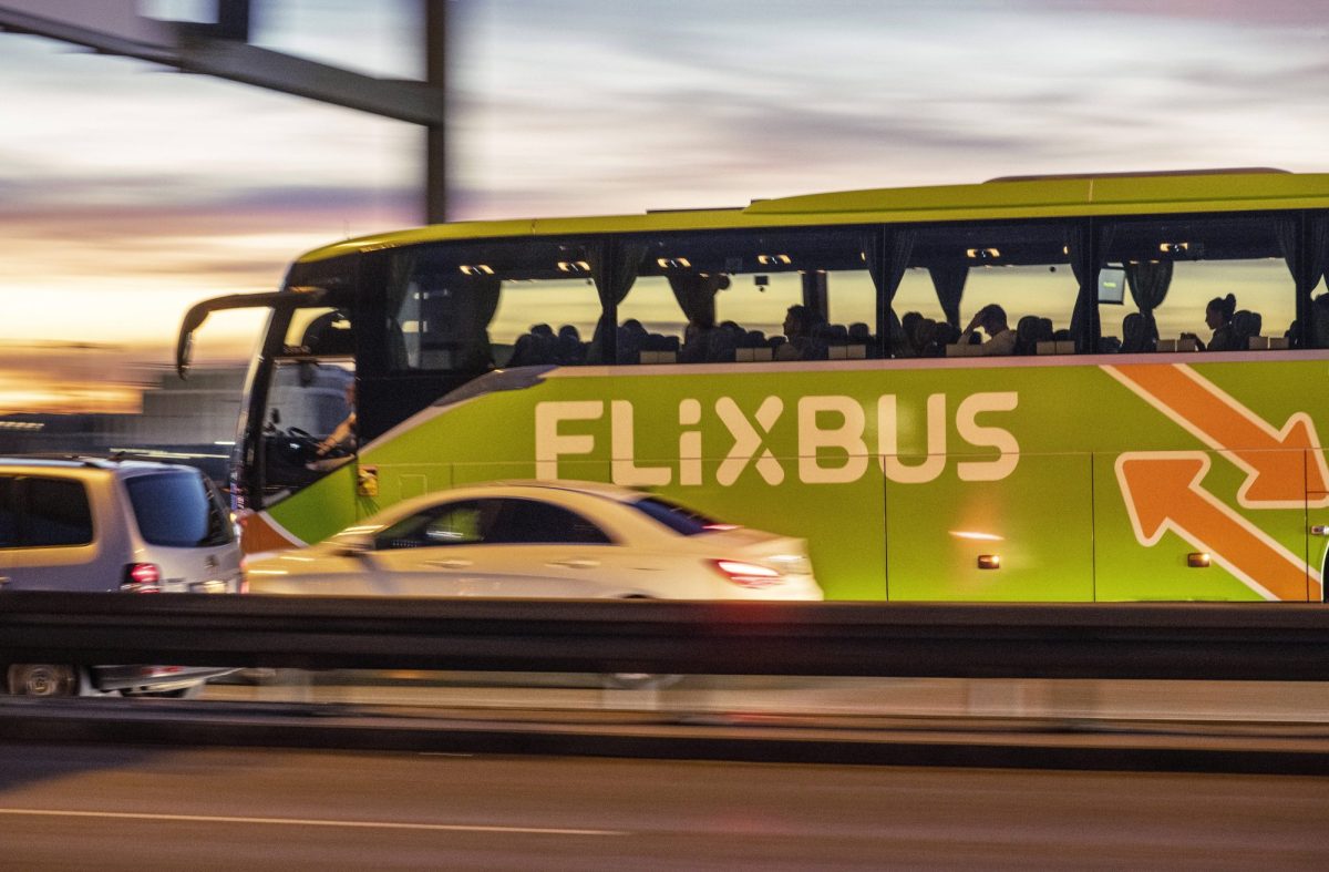 Flixbus auf der Autobahn (Archivbild)