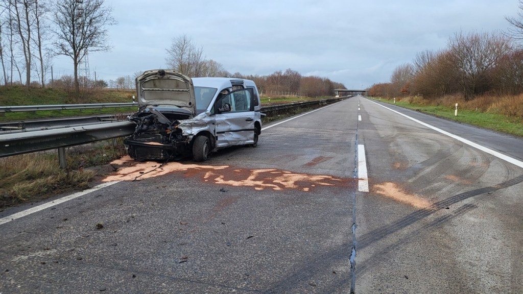 Verkehrsunfall auf der A27