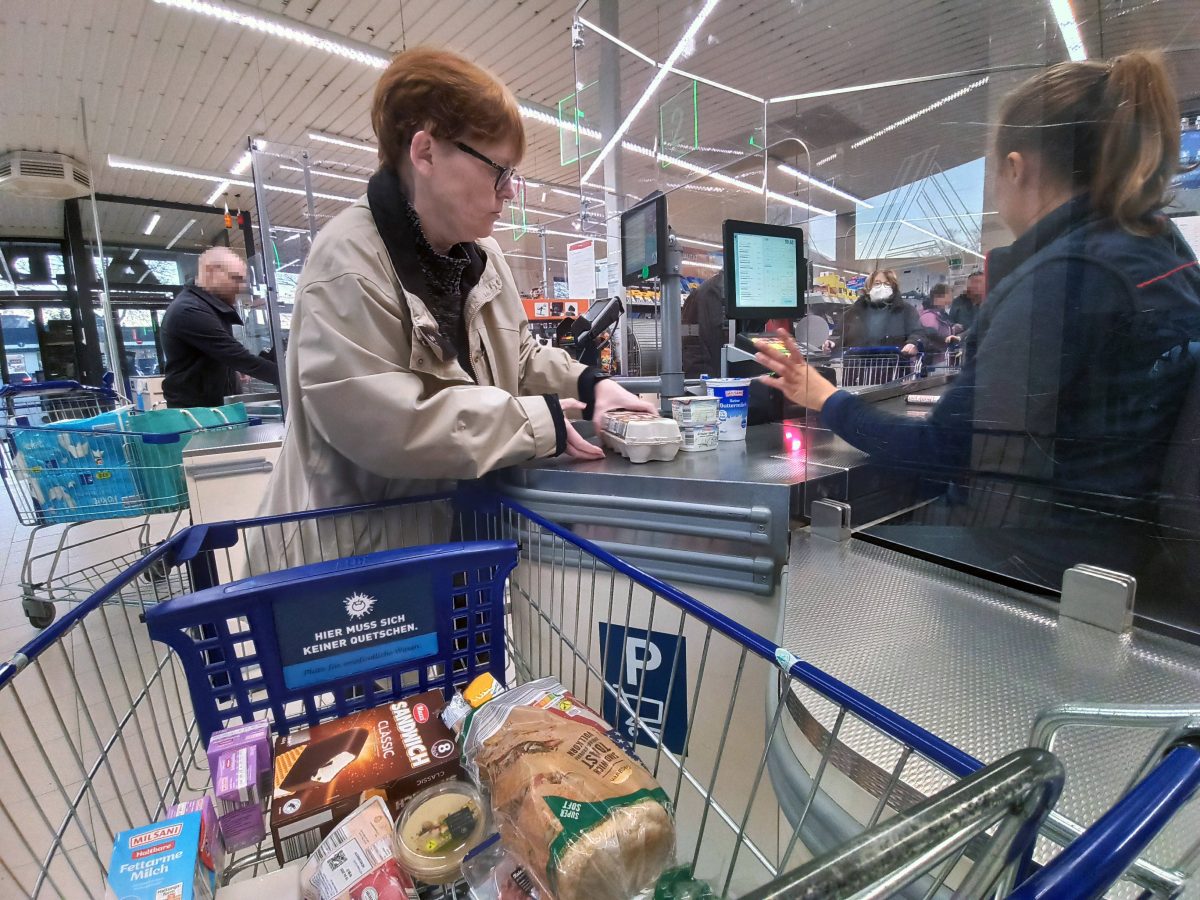 aldi-kunden-machen-es-immer-wieder-aber-das-m-ssen-kassierer-nicht-hinnehmen