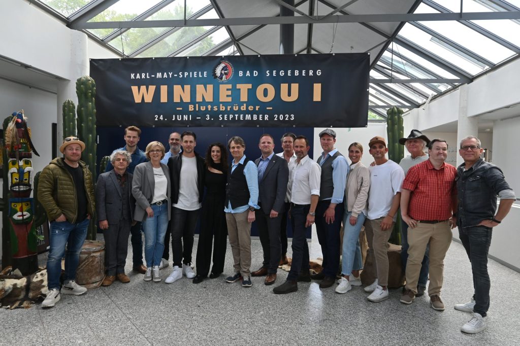 Rathausempfang des Ensembles von Winnetou 1 - Blutsbrüder in Bad Segeberg.