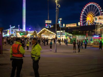 Drama auf Oktoberfest: Unfall auf der Achterbahn