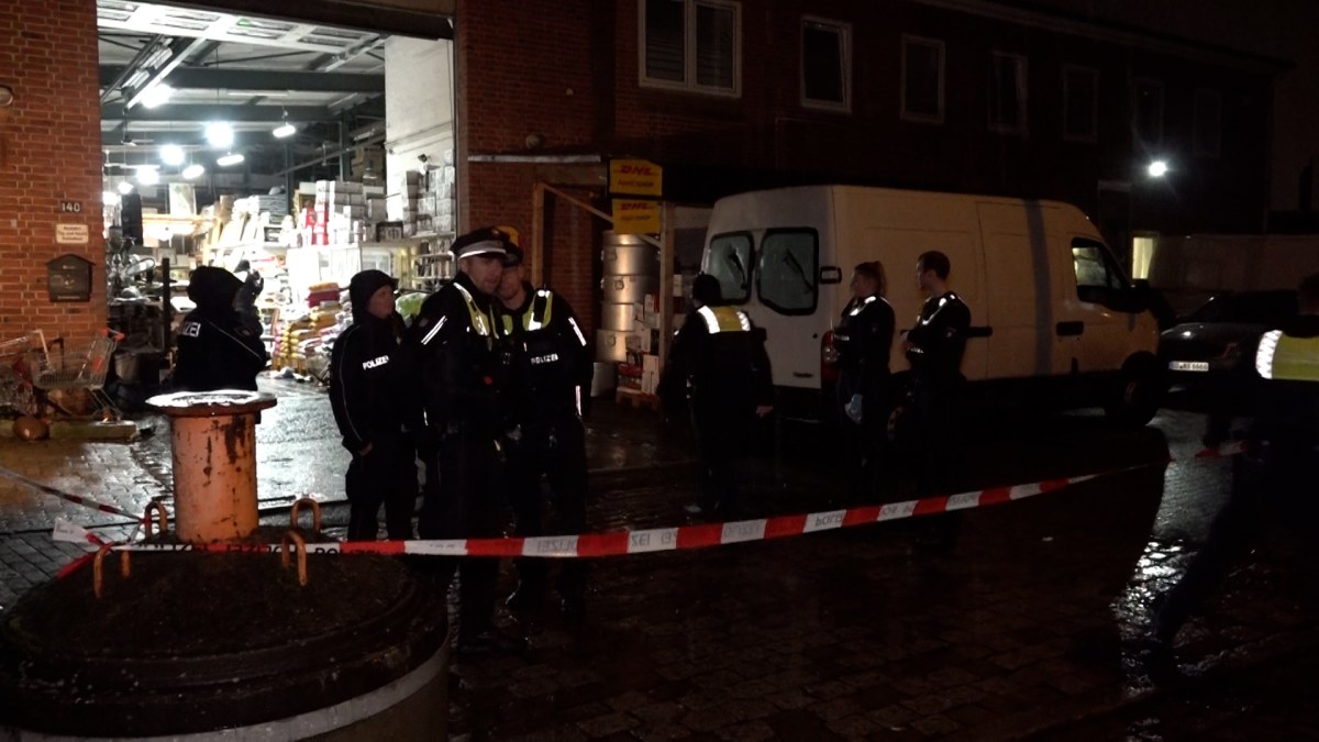 Überfall in Hamburg: Mehrere Verletzte nach Angriff.