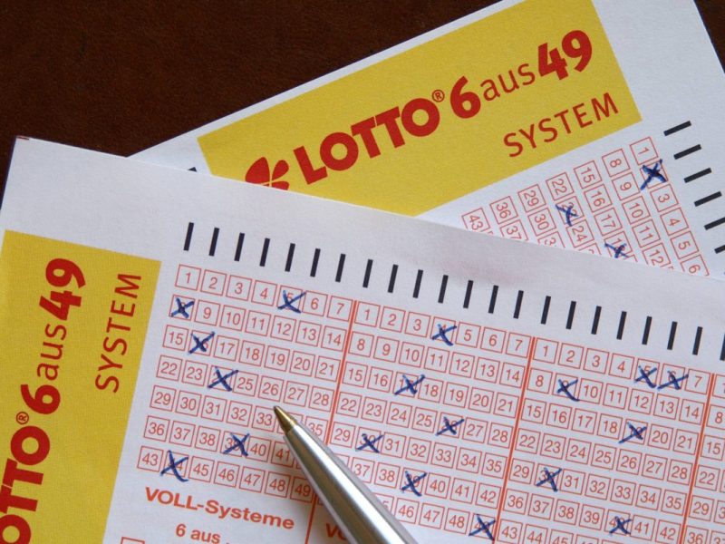 Lotto: Paar knackt Jackpot – doch wegen dieses Fehlers bleibt Gewinn aus