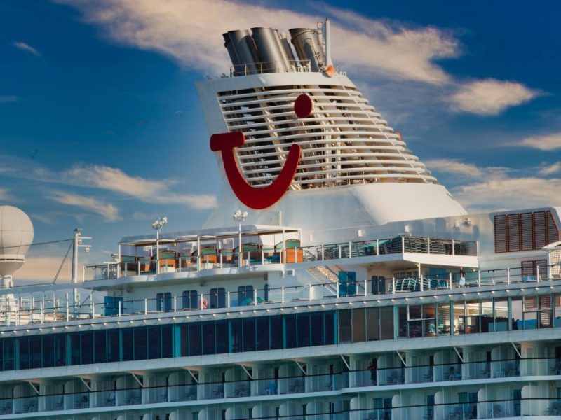 „Mein Schiff“: Tui Cruises sagt kurzfristig Reisen ab und enttäuscht Kunden – „Geht gar nicht“