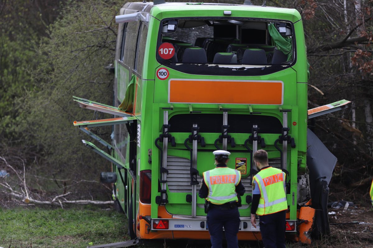 Kurz vor dem schweren Flixbus-Unfall auf der A9 bei Leipzig sollen sich die Fahrer heftig gestritten haben.