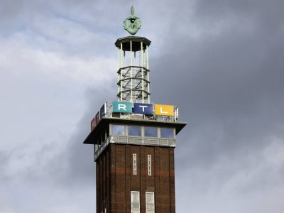 Herzschmerz am Sonntagabend: RTL schmeisst beliebte Kult-Show vom Sendeplatz und versetzt Fans in Aufruhr...
