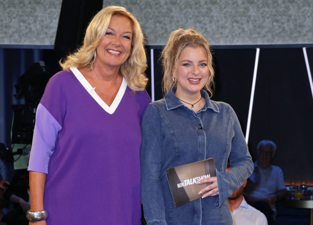 Bettina Tietjen und Laura Larsson