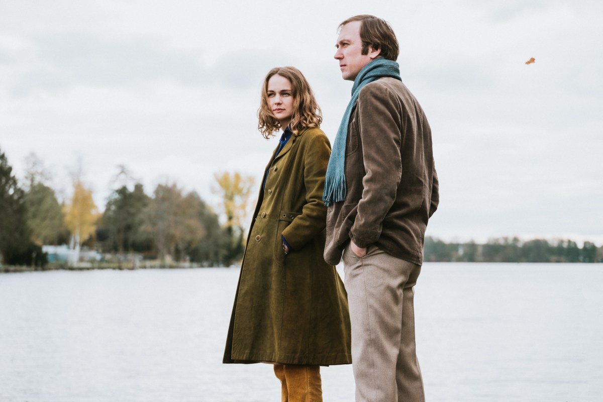 Luise Heyer und Lars Eidinger im Film 