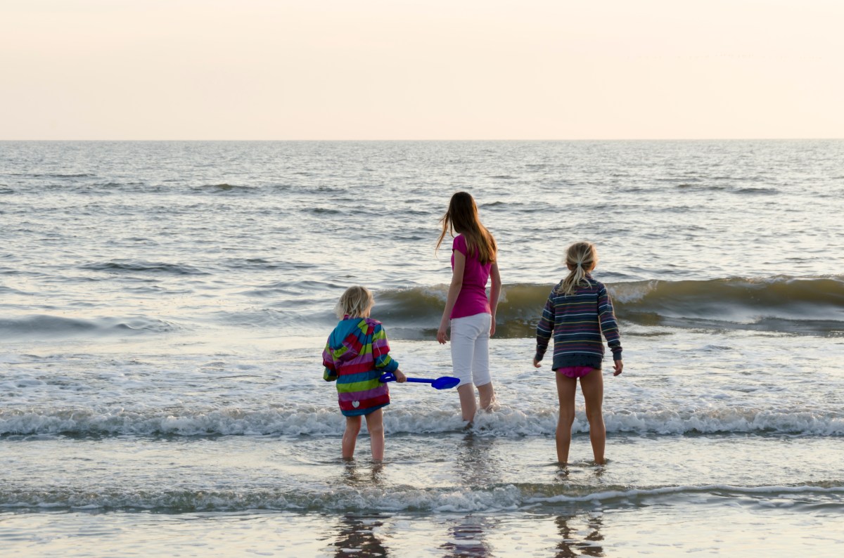 Kinder am Strand