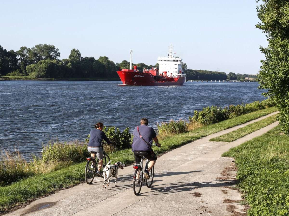 Die Fahrradwege an der Nordsee und Ostsee müssen saniert werden (Symbolbild).