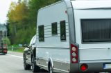 Ein Camping-Fahrzeug.