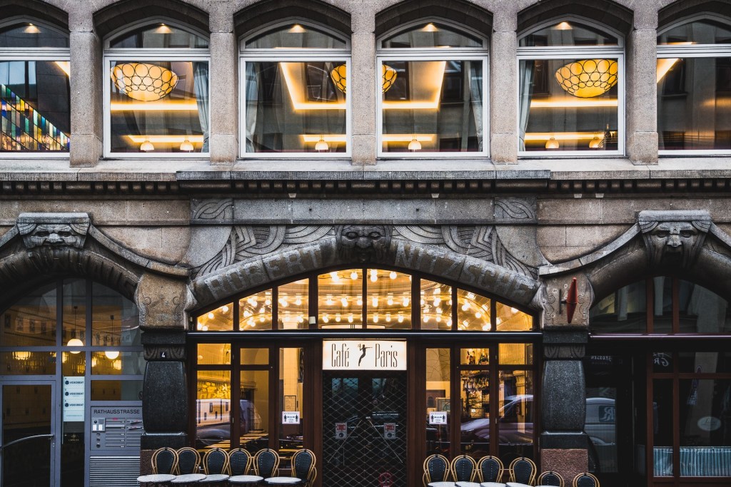 Cafe Paris von außen