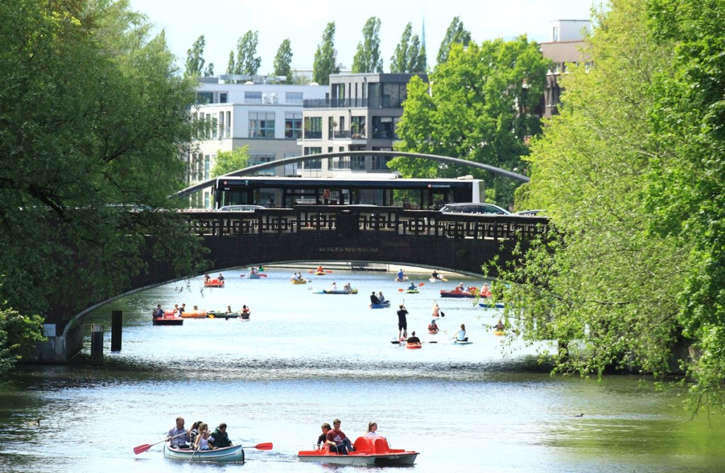 Boote auf einem Kanal