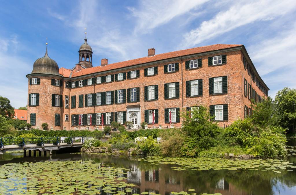 Schloss Eutin am hellen Tag