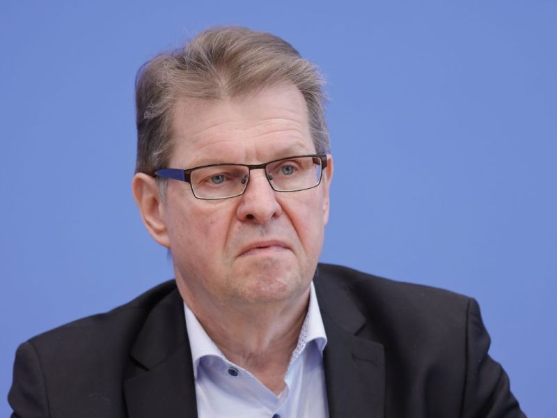 Stegner: Geheimtreffen mit Putin-Vertrauten – „Hätte diese Reise nicht gemacht“