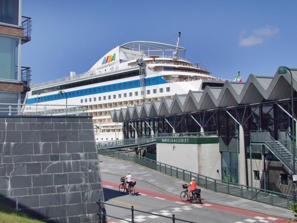 Aida: Urlauberin teilt Mega-Tipp! So sparst du dir an Bord viel Geld