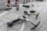 E-Roller sorgen an der Ostsee für Ärger.