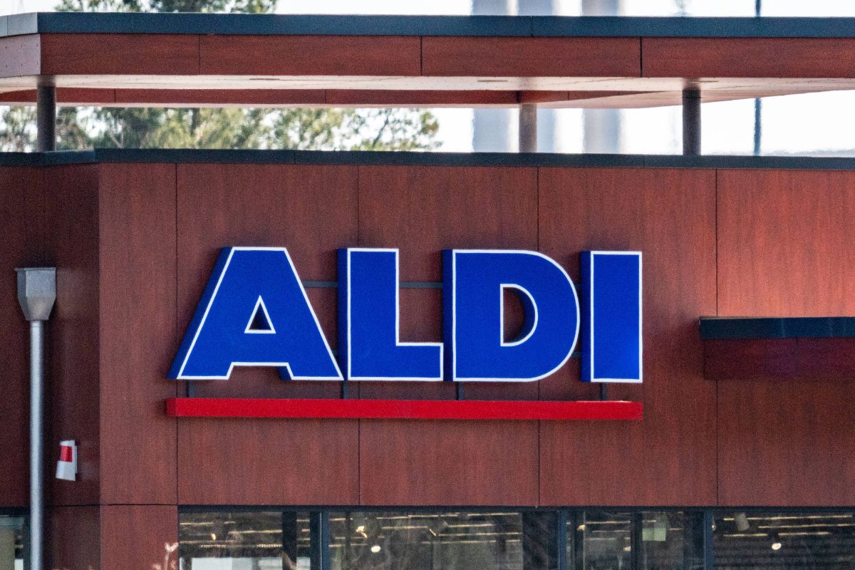 Ausgerechnet-vor-der-Grill-Saison-Preis-Hammer-bei-Aldi-Rewe-und-Co-