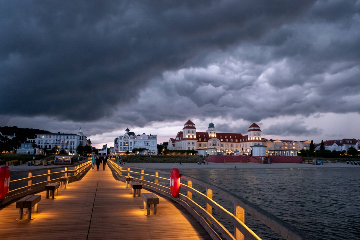 An-der-Ostsee-wird-es-ungem-tlich-Das-Wetter-im-Norden-sorgt-f-r-Starkregen