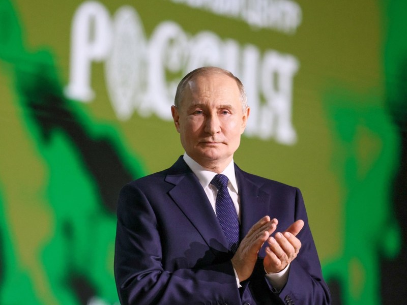 Putin lässt eigener Jugend keine Chance: So will er seine Propaganda zementieren